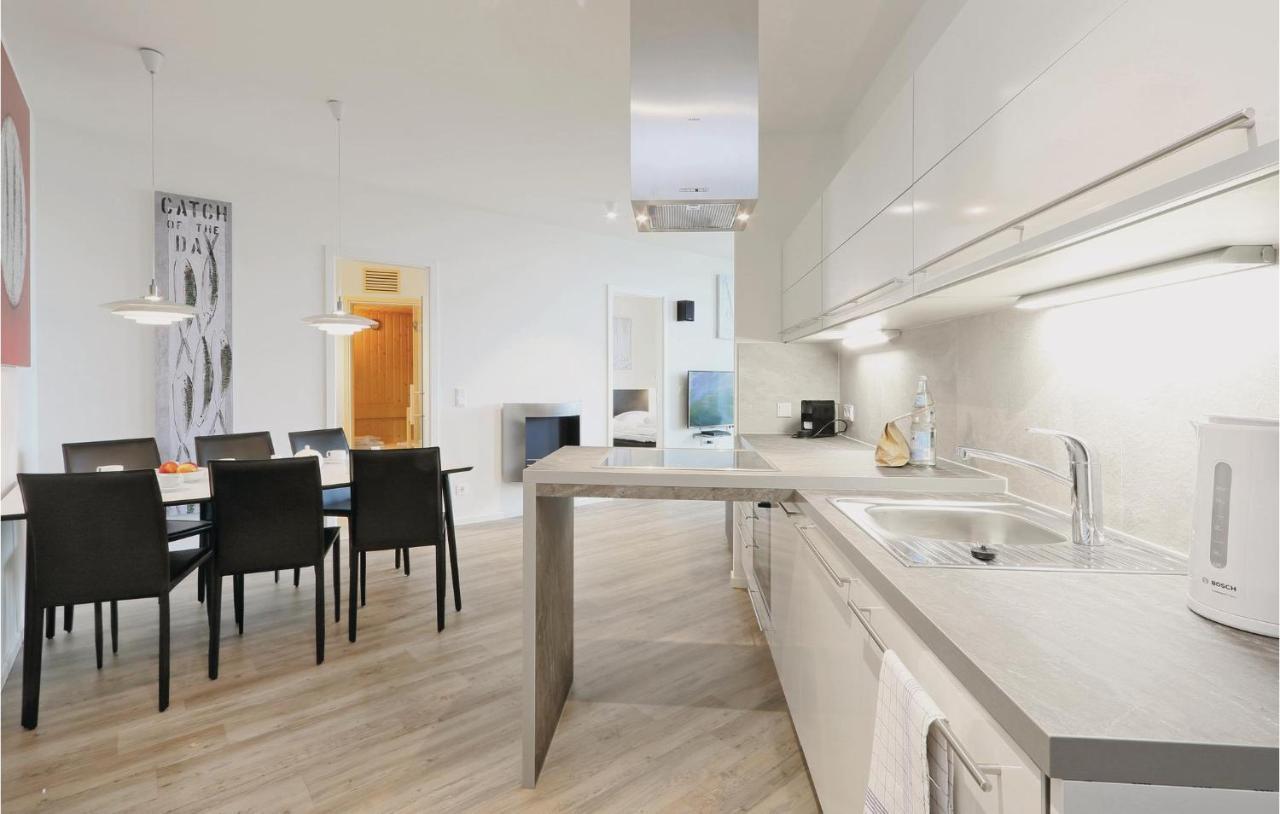 2 Bedroom Awesome Apartment In Luebeck Travemuende ภายนอก รูปภาพ