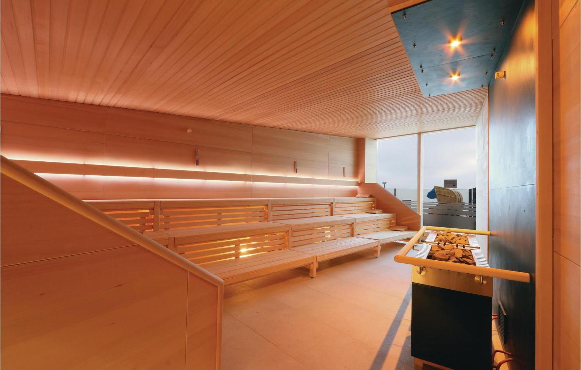 2 Bedroom Awesome Apartment In Luebeck Travemuende ภายนอก รูปภาพ